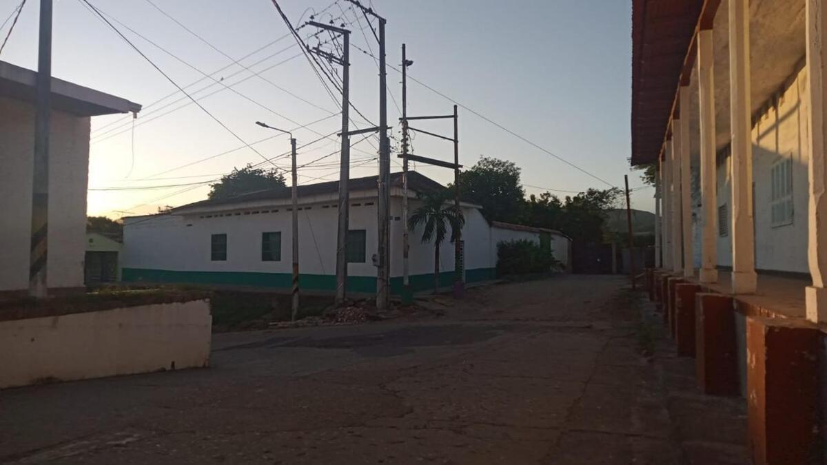La Estacion Del Refugio Hotel Girardot Exterior photo